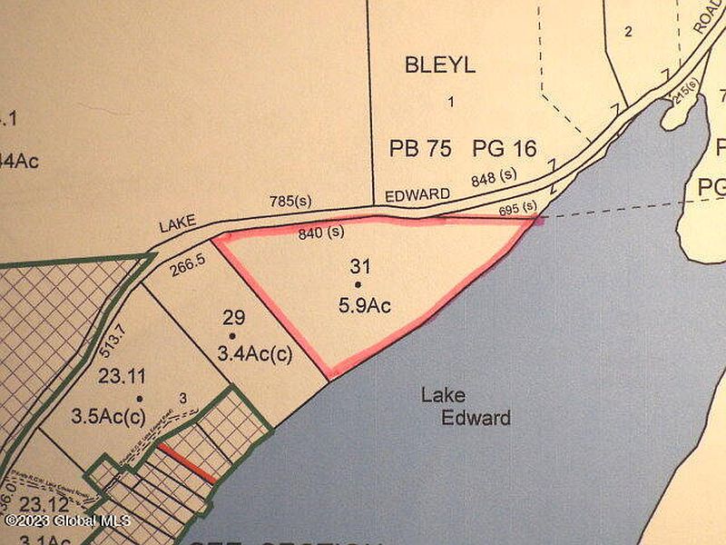 4th image of L31 Lake Edward EXT Road