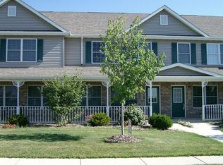 295 Par Five Dr, Dekalb, IL 60115