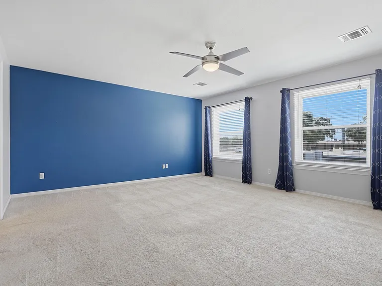 9419 Stonehouse Ln — Photo 13