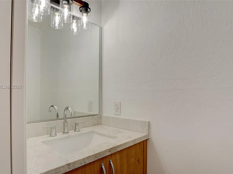 500 SW 51st Ct — Photo 62