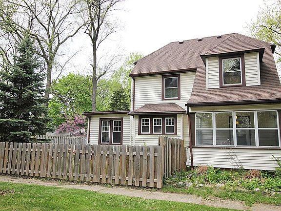5th image of 1001 Pearl St