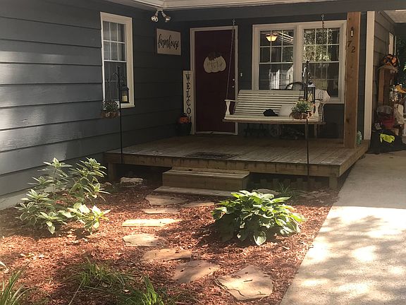 3rd image of 72 Brookwood Dr