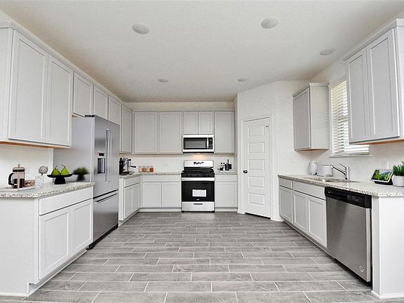 3rd image of 22334 Auburn Cabin Ln