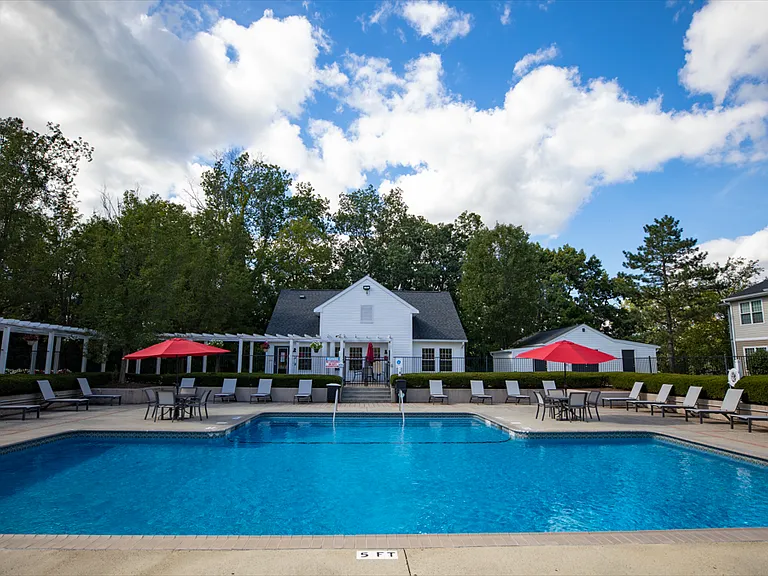 Town Place — Photo 11
