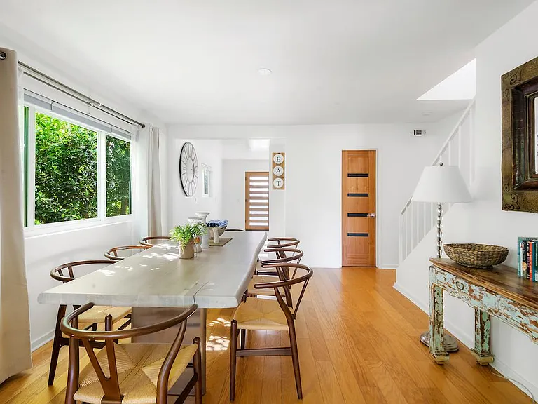 12339 Gorham Ave — Photo 5