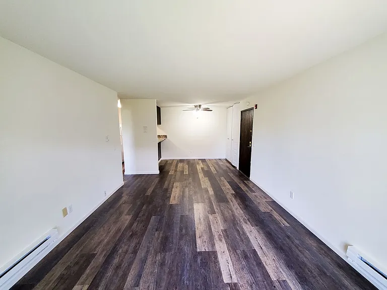 Belmar Apartments — Photo 27