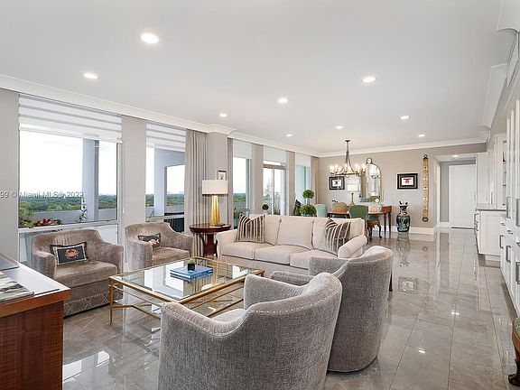 2nd image of 700 Biltmore Way APT 1104