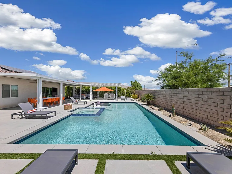 65161 Rolling Hills Dr — Photo 36