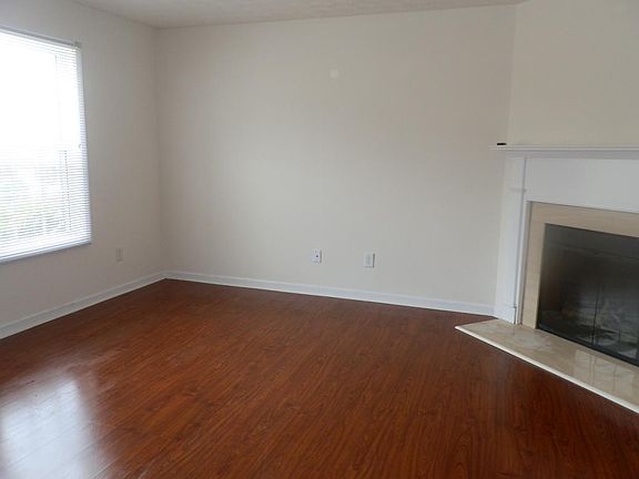 3rd image of 1463 Little Creek Dr