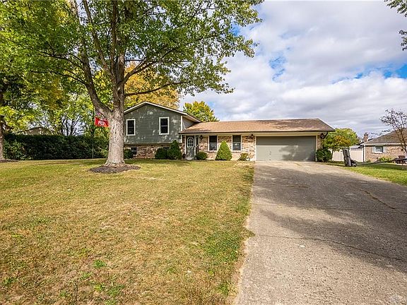 2nd image of 2205 Seneca Dr
