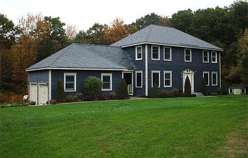 1st image of 4 Blueberry Hill Ln