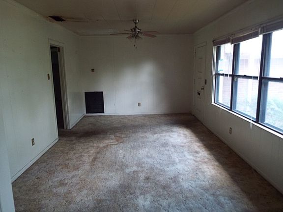 3rd image of 104 Mintz Ln