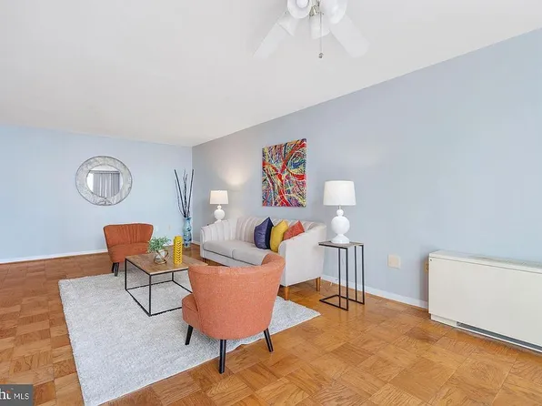 3001 Veazey Ter NW APT 528, Washington, DC 20008