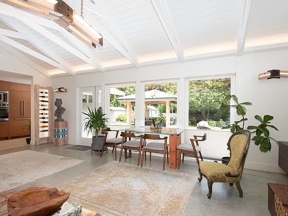 5th image of 2420 Edgemont Blvd