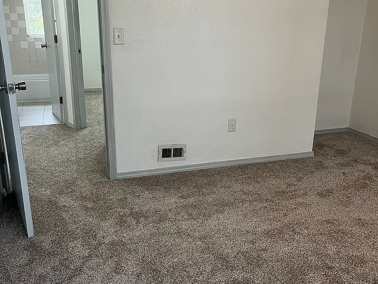 218 W School St #2 — Photo 14
