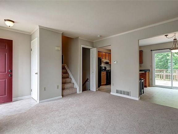 Open floor plan allows for a bright and sunny home!