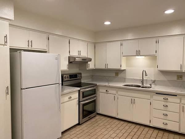 1st image of 212 Oceano Ave #3