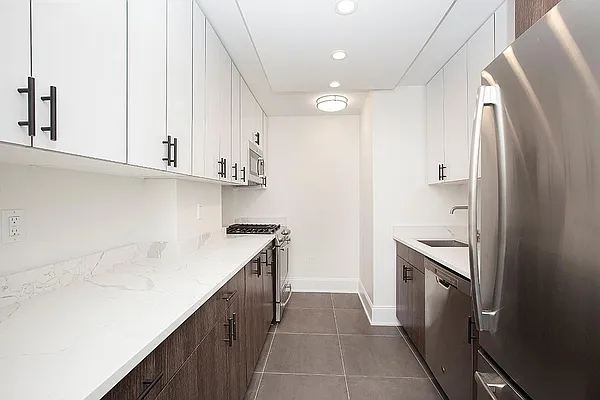 Sold by Modlin Group | media 10