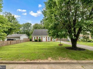 1112 E Maple Ave, Sterling, VA 20164