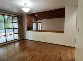 5290 Highland Dr, Bellevue, WA 98006
