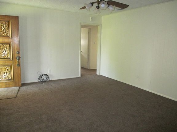 4th image of 1301 Richardson Dr