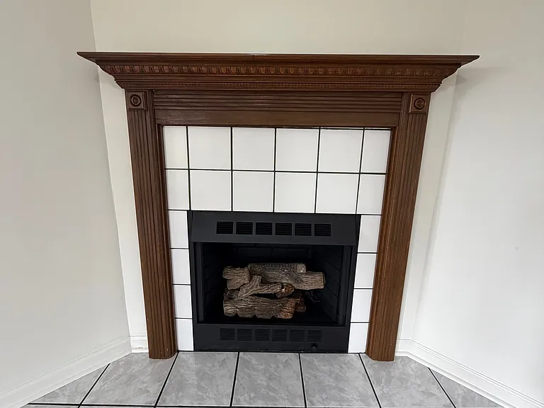 99 Phillips Ln — Photo 33
