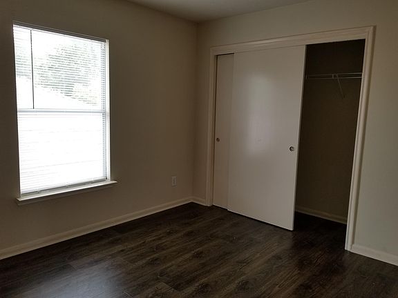 4th image of 3723 Gardenia Bend Dr
