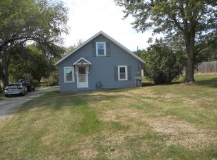 9349 Auburn Rd, Fort Wayne, IN 46825