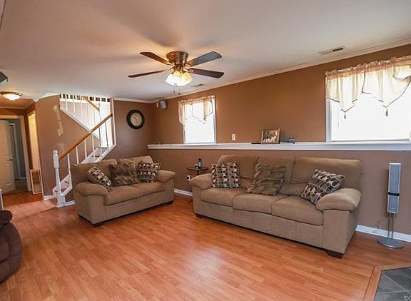 4th image of 6530 Creekrun Dr