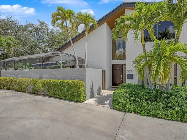 6671 SW 70th Ter #20, South Miami, FL 33143