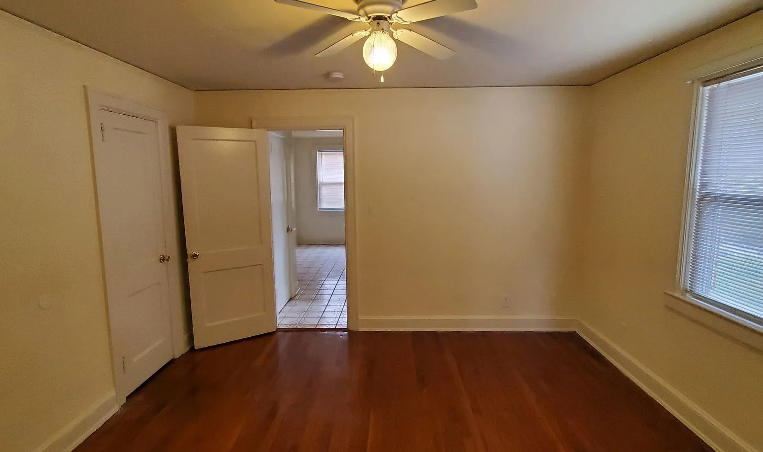 2515 Spring Garden St — Photo 4