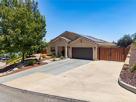 3rd image of 2740 Edgewood Ct