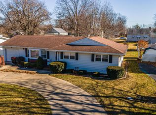 1510 Rutledge Dr, Lincoln, IL 62656