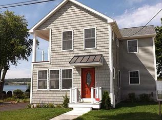 35 Juniper Ave, Warwick, RI 02886