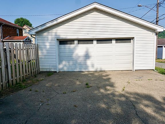 3rd image of 314 Lee Street