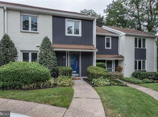 8 West Close, Moorestown, NJ 08057