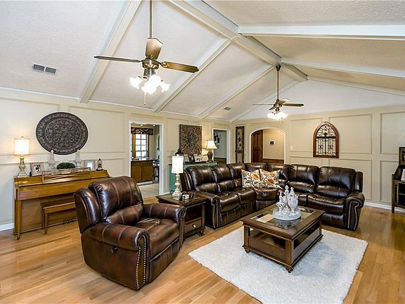 5th image of 10025 Trailridge Dr