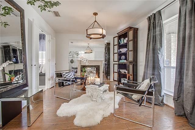 1st image of 2107 Clearfield Cir