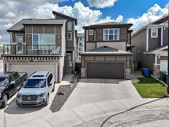 2nd image of 39 Sage Bluff Mews NW