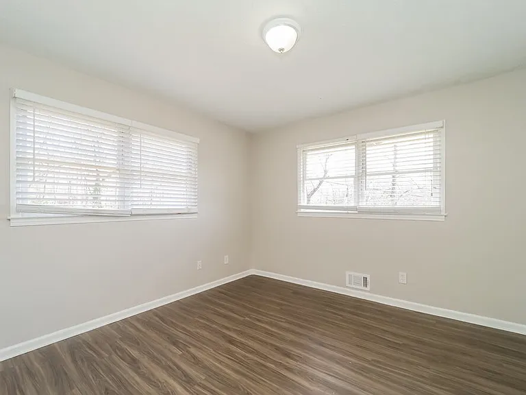 970 Kathryn Ct — Photo 14