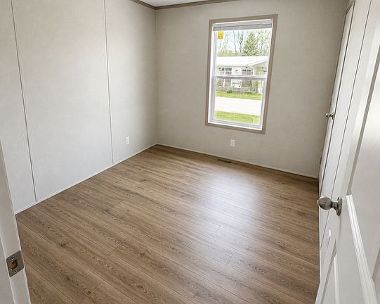 4th image of 436 Selkirk Dr #436
