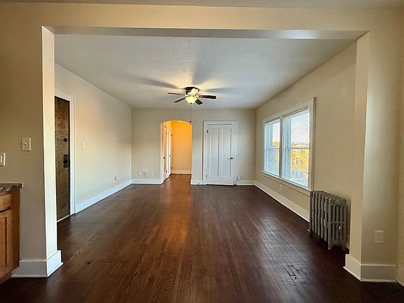 4th image of 6804 W Clinton Ave #16