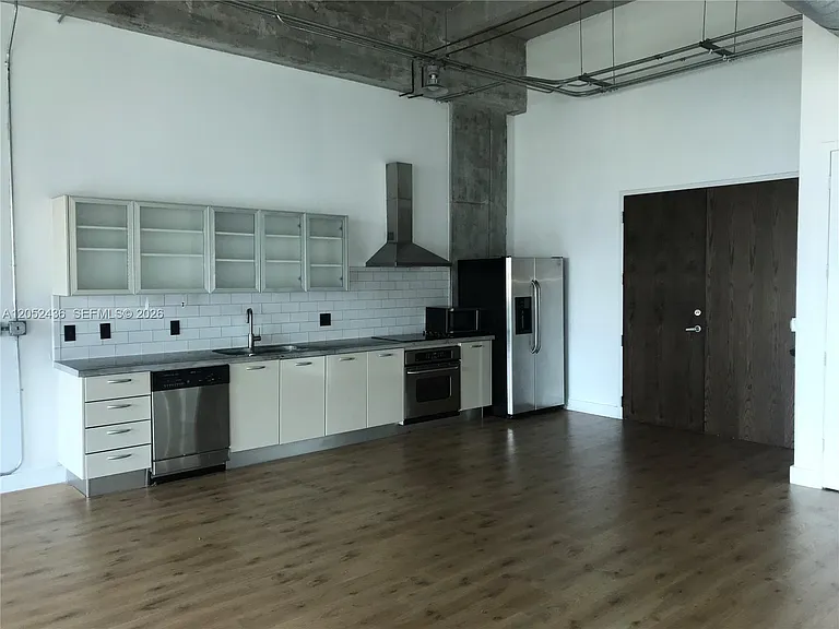 1749 NE Miami Ct #413 — Photo 5