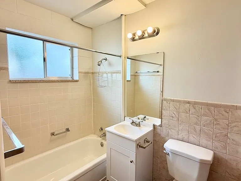 206 W Abriendo Ave — Photo 13