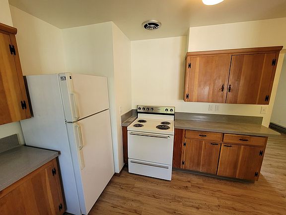 4th image of 1628 Cedar St #0