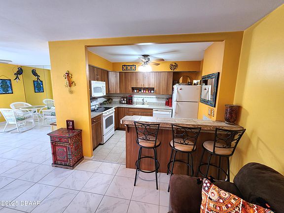 4th image of 2800 N Atlantic Ave APT 812