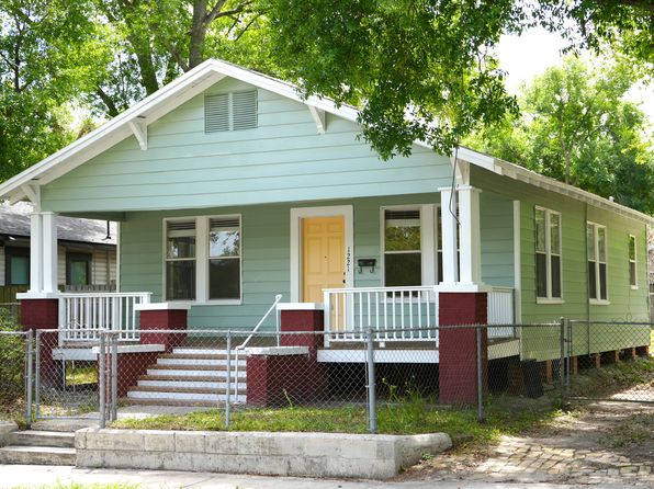 1221 E Osborne Ave