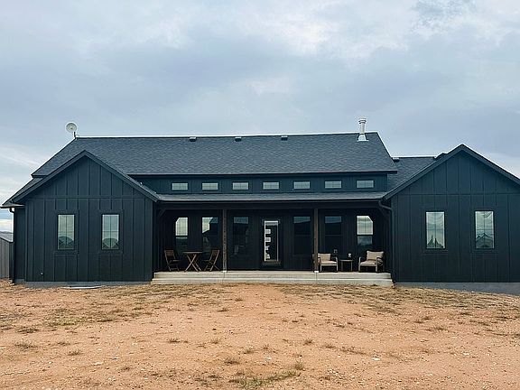 2nd image of 715 Sally Port Rd