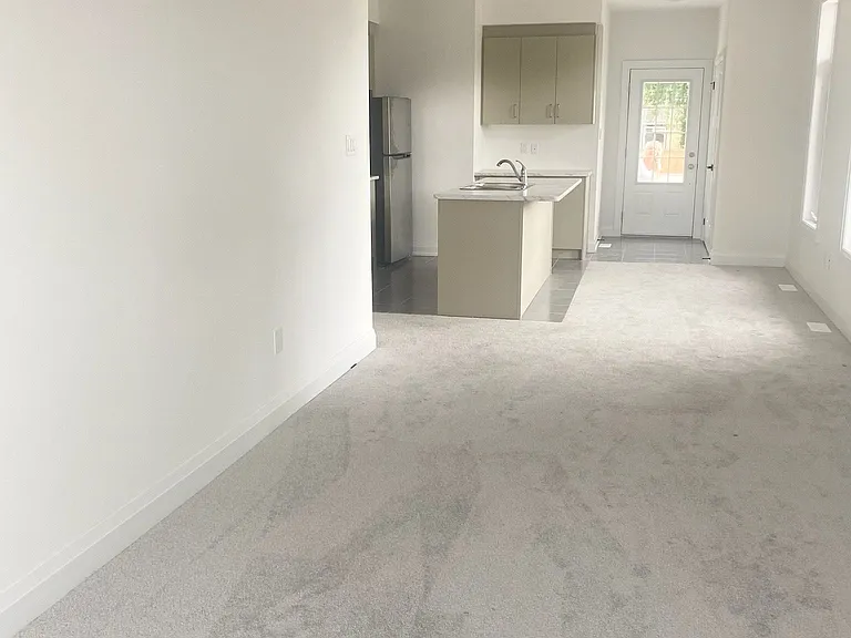 677 Park Rd N #18 — Photo 13