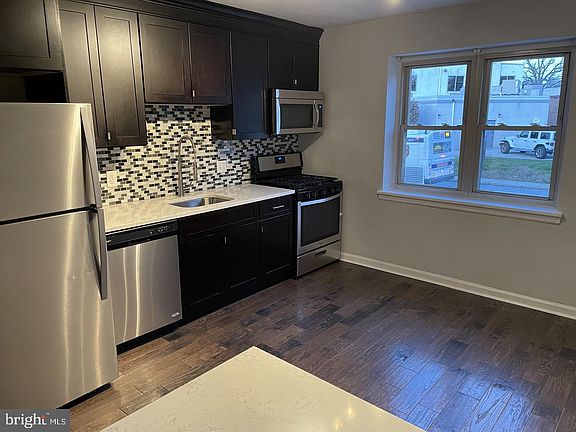 5th image of 203 Sycamore Ave APT A1